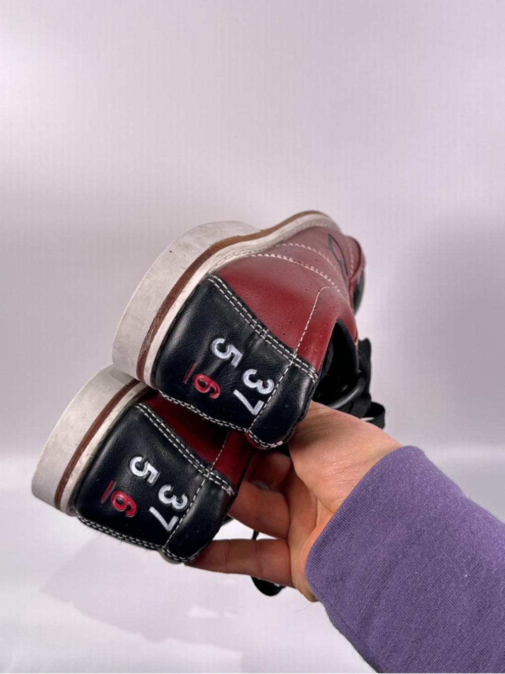 Brunswick Classic Bowling Shoes Alley Numbers Leather Sole Red Black Size 6 - Picture 7 of 8